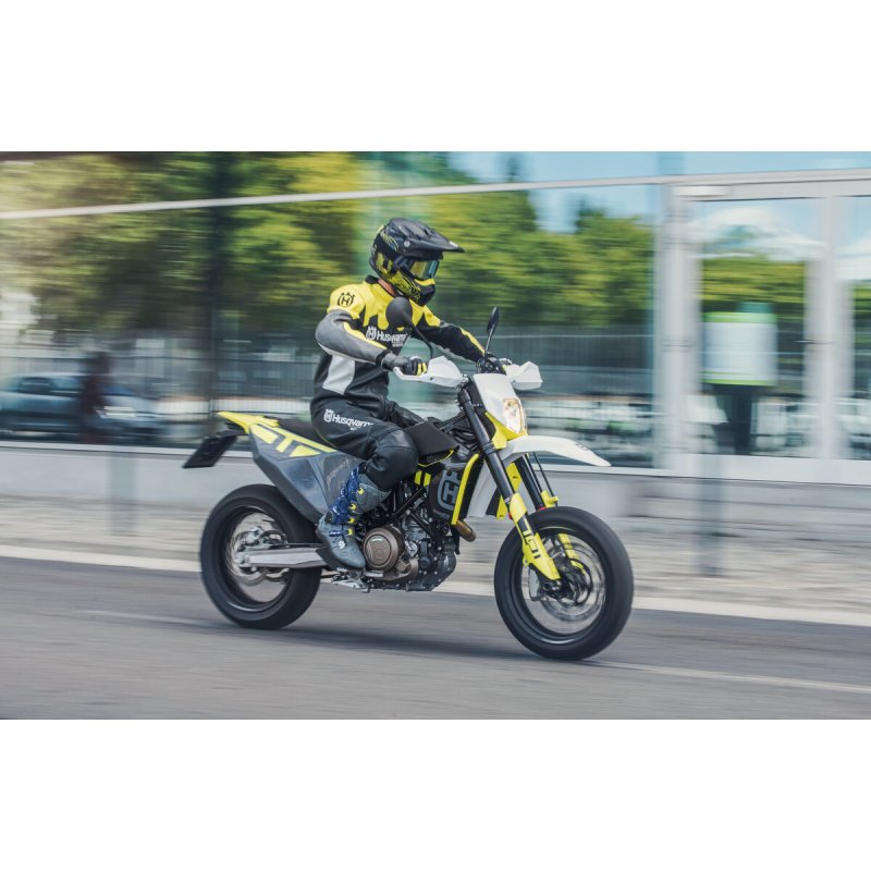 701 Supermoto - 8