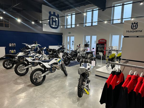 interiér Husqvarna Motorcycles Žilina