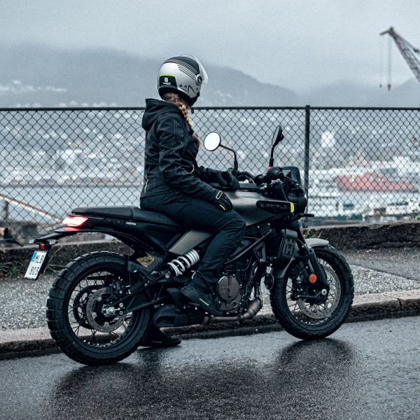 Jazdné režimy Husqvarna Svartpilen 125 2025