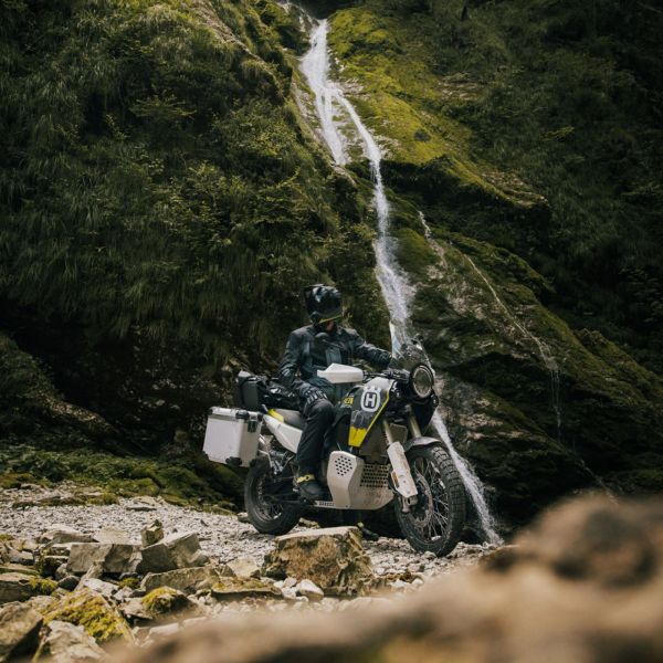 Zbierajte nové spomienky Husqvarna Norden 901 Expedition 2025
